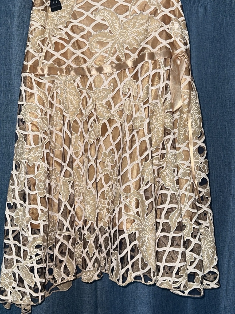 Women's Beige Lace Overlay Midi Skirt